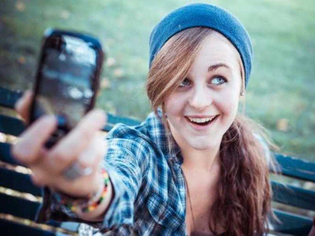 Berfoto selfie (nowmagazine)