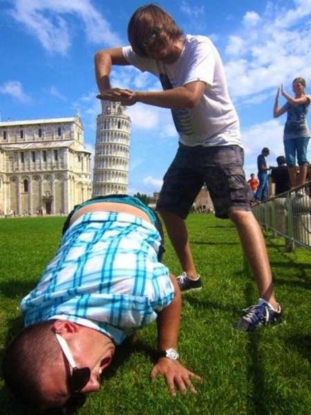 Menara Pisa Yang Malang