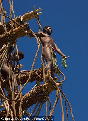 article 2138837 12E6614C000005DC Serem! Ada Ritual Menantang Maut di Pulau Vanuatu