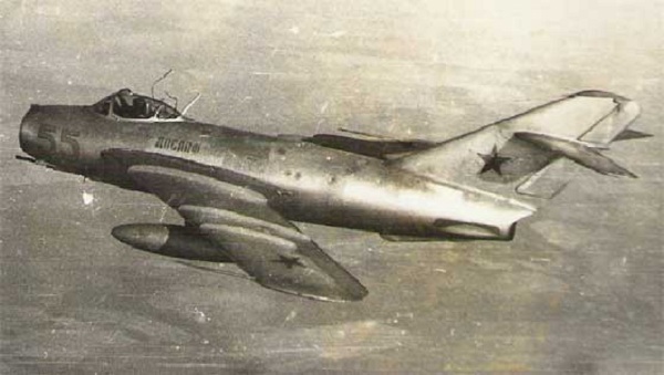 Pesawat MIG-17 (Kaskus)