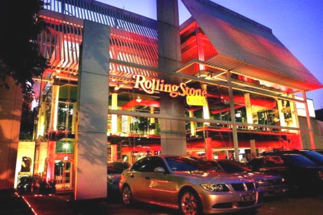 Rolling stone cafe (www.qraved.com)