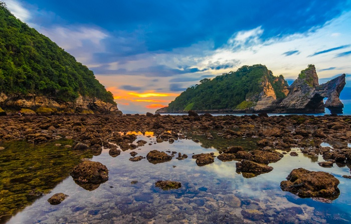 Sunrise di Pantai Atuh Satuindonesia Nggak Cuma Sunset, Bali Juga Punya 5 Spot Terbaik untuk Menikmati Sunrise