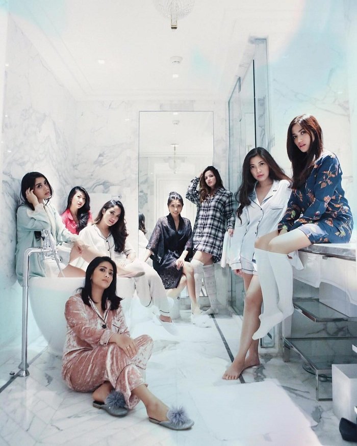 Girl Squad pakai piyama Instagram