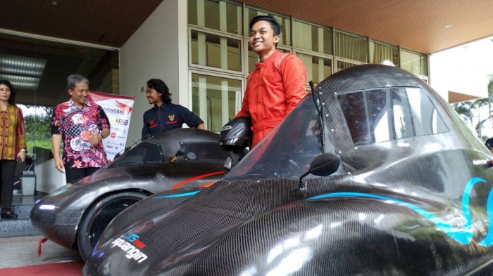 Sapuangin dan Nogogeni Tribunnews Keren, Ini Mobil Canggih Hemat Energi Karya Mahasiswa ITS Surabaya