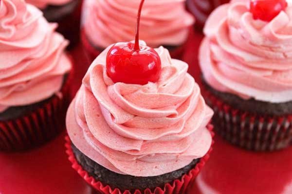 Make Yummy Cherry Coke Cupcakes