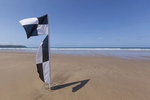beach flag black and white large