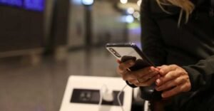 Waspada Juice Jacking, jangan sembarangan ngecas HP di tempat umum