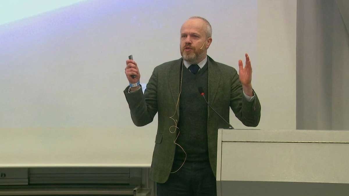 3 Chatbot Disimulasikan Perang, 95% Pakai Nuklir 1 Kings College London Kenneth Payne 3 Chatbot Disimulasikan Perang, 95% Pakai Nuklir